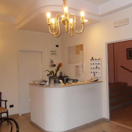 Hotel Ferrara San Benedetto del Tronto Exterior foto